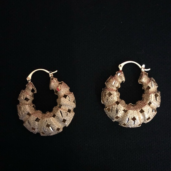 14k Gold Plated Cut Out Hoop Earring - Picture 3 of 8